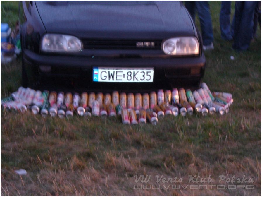 892 X 670